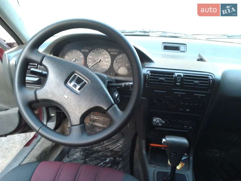 Седан Honda Accord 1990 в Дніпрі