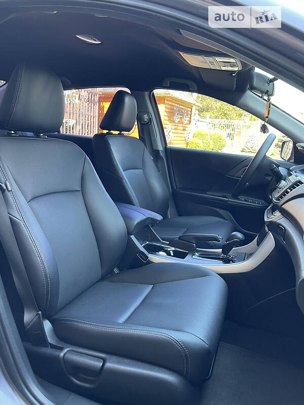 Седан Honda Accord 2015 в Чернівцях фото 18 Седан Honda Accord 2015 в Чернівцях