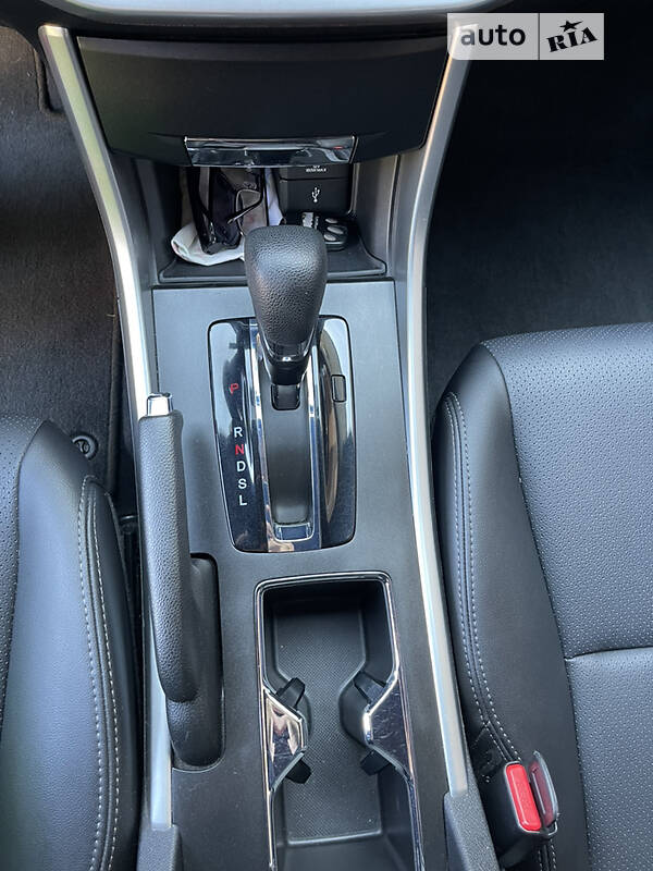 Седан Honda Accord 2015 в Чернівцях фото 24 Седан Honda Accord 2015 в Чернівцях