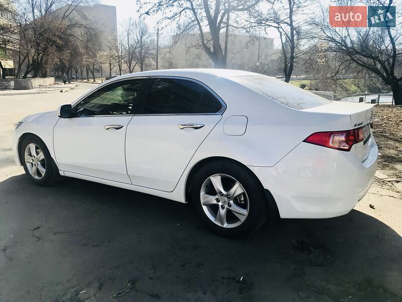 Седан Honda Accord 2012 в Кривому Розі