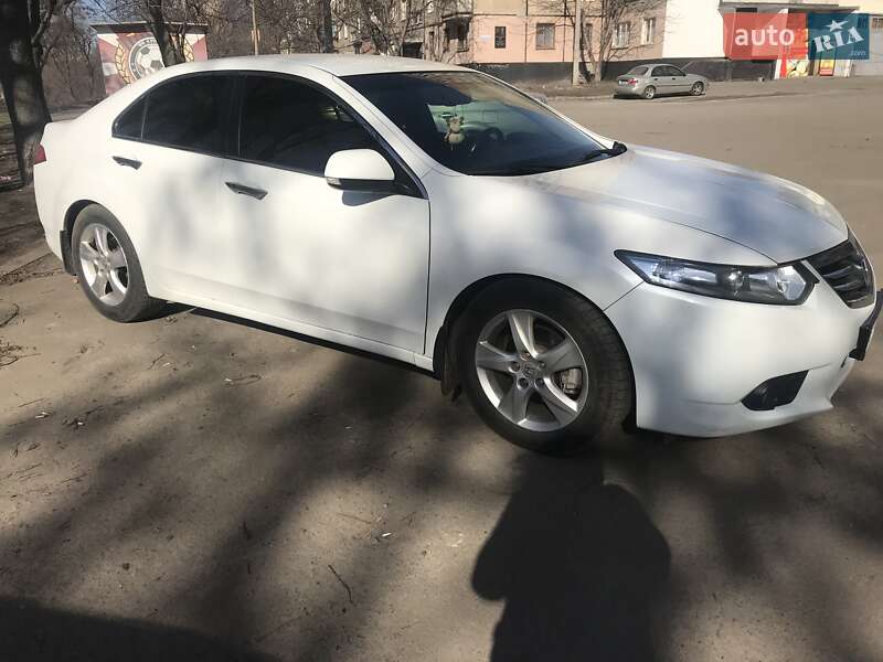 Седан Honda Accord 2012 в Кривому Розі