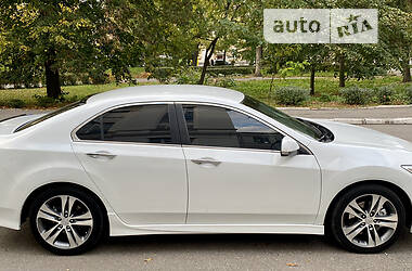 Седан Honda Accord 2012 в 