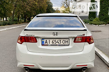 Седан Honda Accord 2012 в 