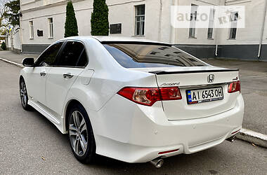 Седан Honda Accord 2012 в 