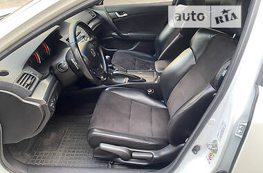 Седан Honda Accord 2012 в 