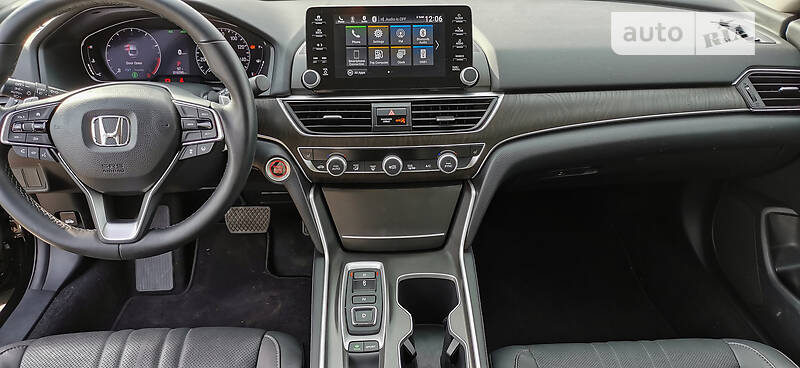 Седан Honda Accord 2019 в Киеве