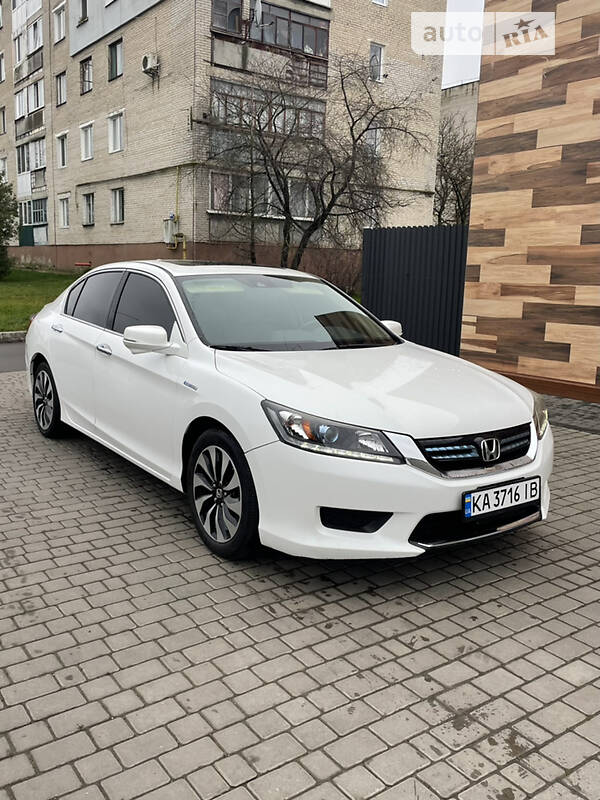 Седан Honda Accord 2014 в Владимир-Волынском