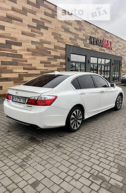 Седан Honda Accord 2014 в Володимир-Волинському