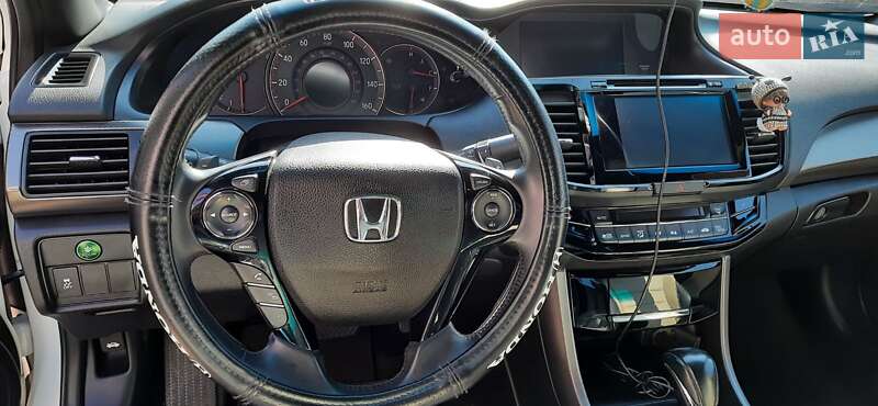 Купе Honda Accord 2015 в Киеве