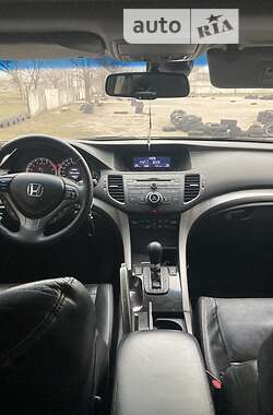 Седан Honda Accord 2011 в Павлограді