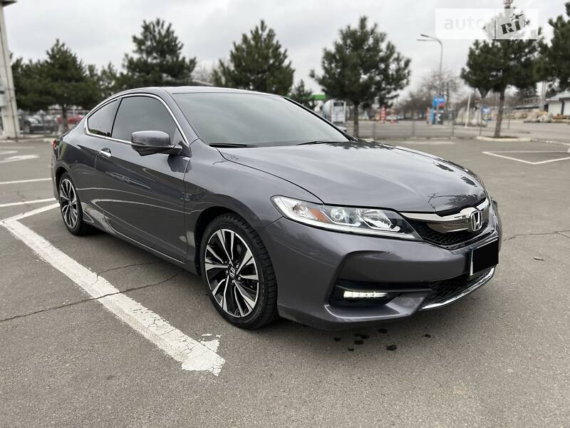 Купе Honda Accord 2016 в 