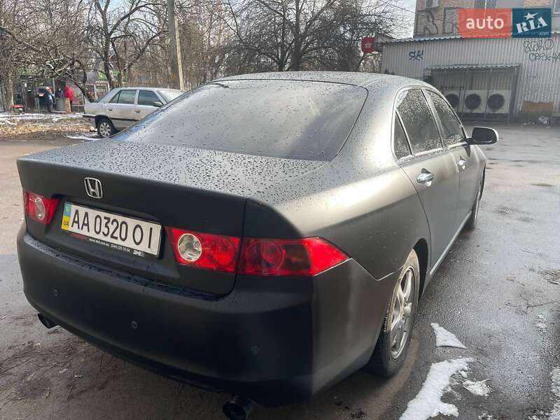 Седан Honda Accord 2005 в Киеве