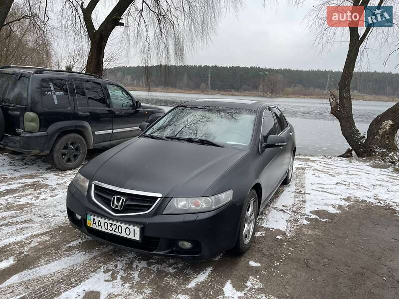 Седан Honda Accord 2005 в Киеве