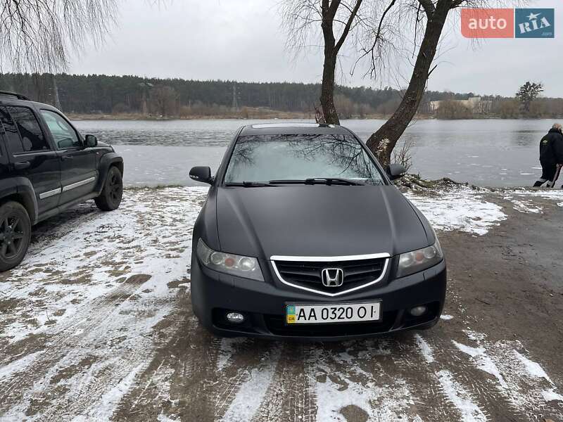 Седан Honda Accord 2005 в Киеве