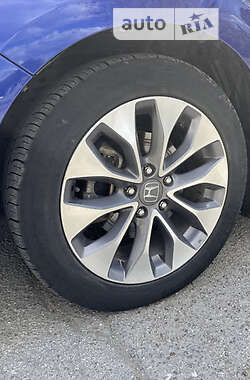 Купе Honda Accord 2013 в 