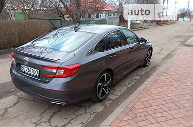Седан Honda Accord 2018 в 