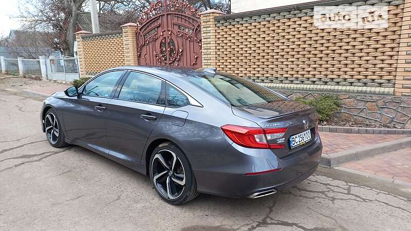 Седан Honda Accord 2018 в Николаеве