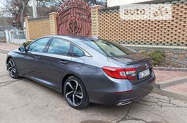 Седан Honda Accord 2018 в 