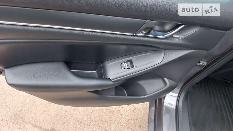 Седан Honda Accord 2018 в Николаеве