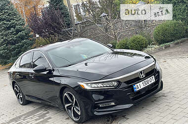 Седан Honda Accord 2018 в 