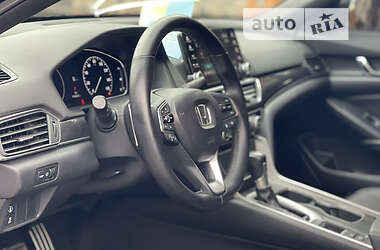 Седан Honda Accord 2018 в 