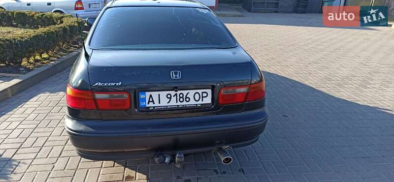 Седан Honda Accord 1995 в Киеве