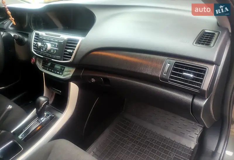 Honda Accord 2014 VIN 1HGCR2F70EA225105 фото оголошення 13 з 88