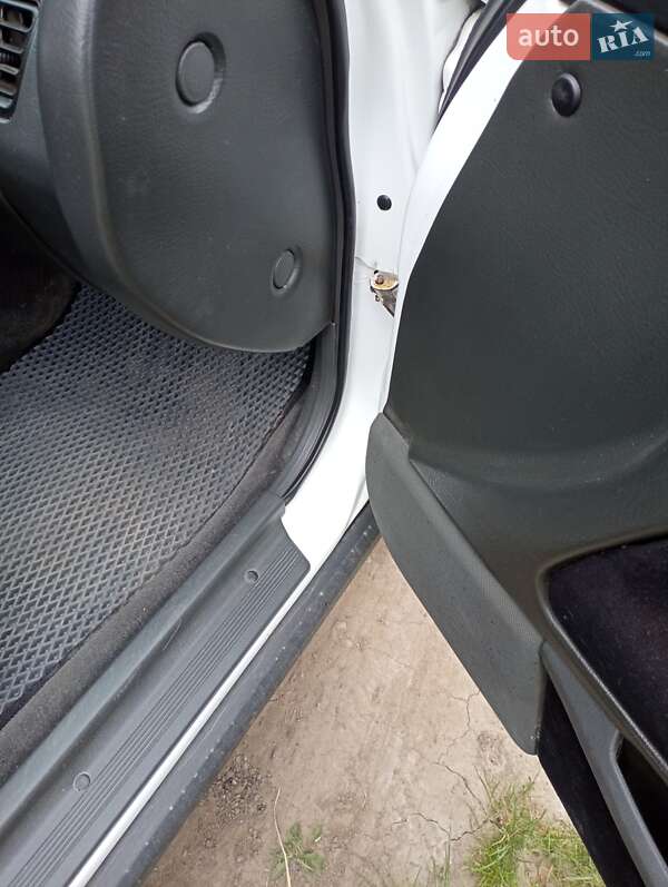 Седан Honda Accord 1992 в Новоселиці