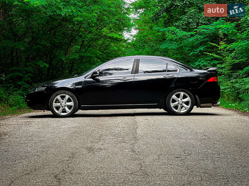 Седан Honda Accord 2004 в Киеве