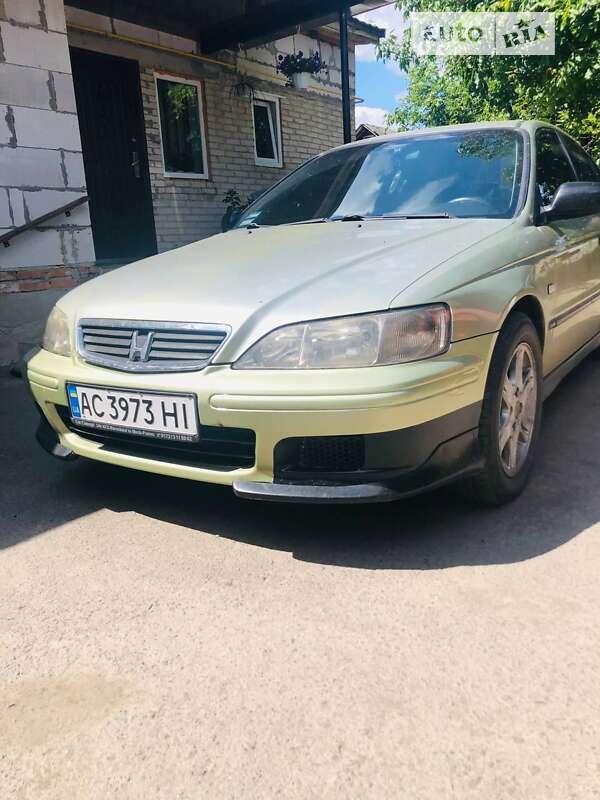 Седан Honda Accord 1999 в Владимир-Волынском