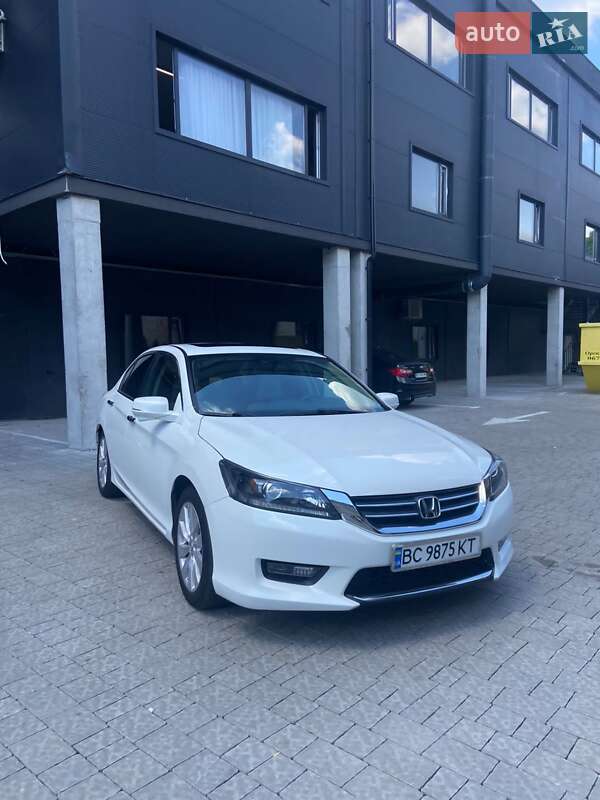 Седан Honda Accord 2014 в Шептицькому