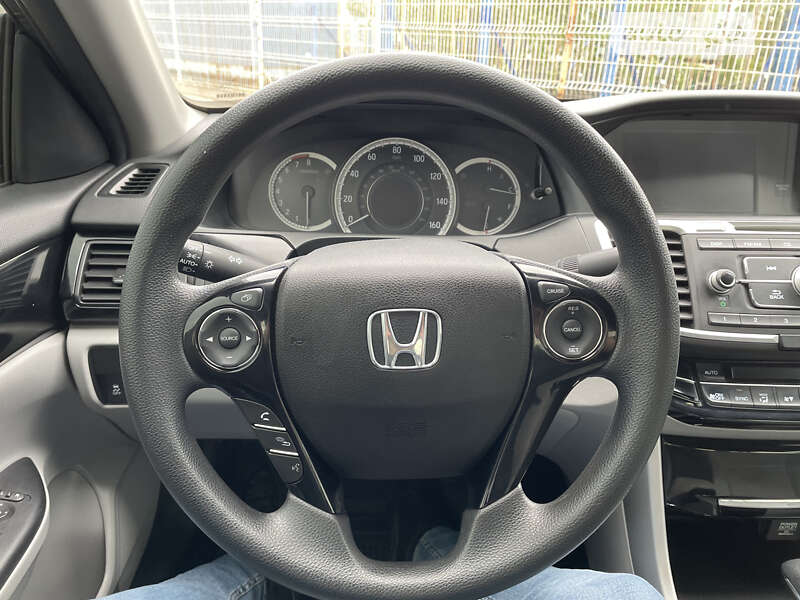 Седан Honda Accord 2017 в Дніпрі