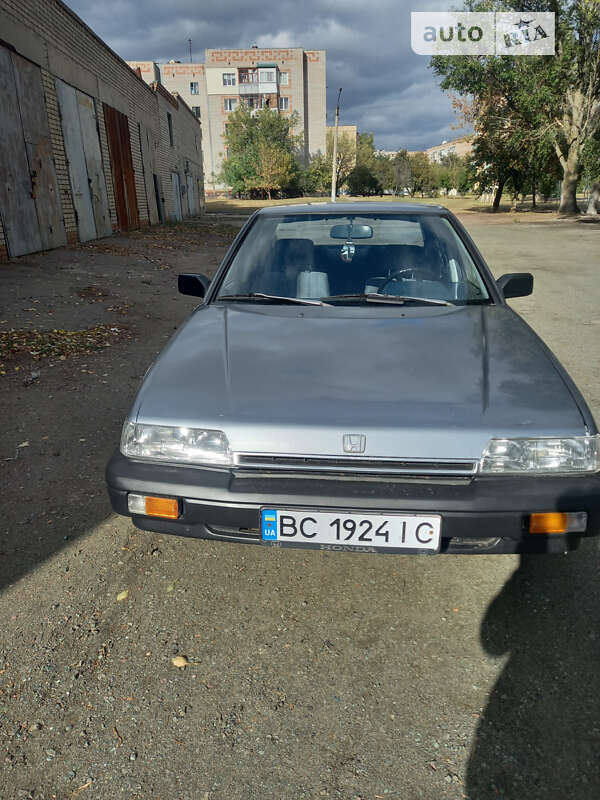 Седан Honda Accord 1987 в 
