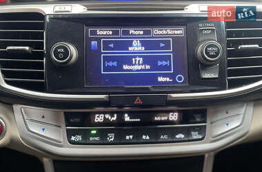 Седан Honda Accord 2013 в Києві