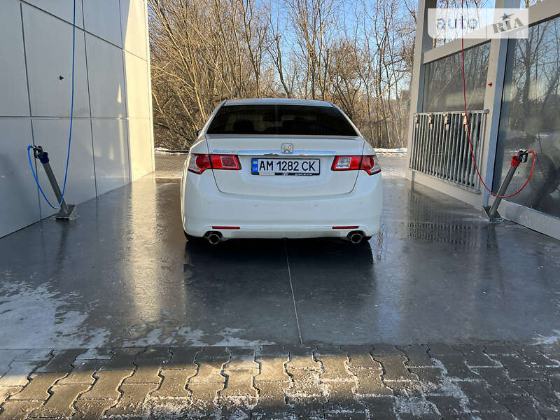 Седан Honda Accord 2008 в Киеве