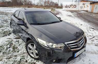 Седан Honda Accord 2011 в Гадяче