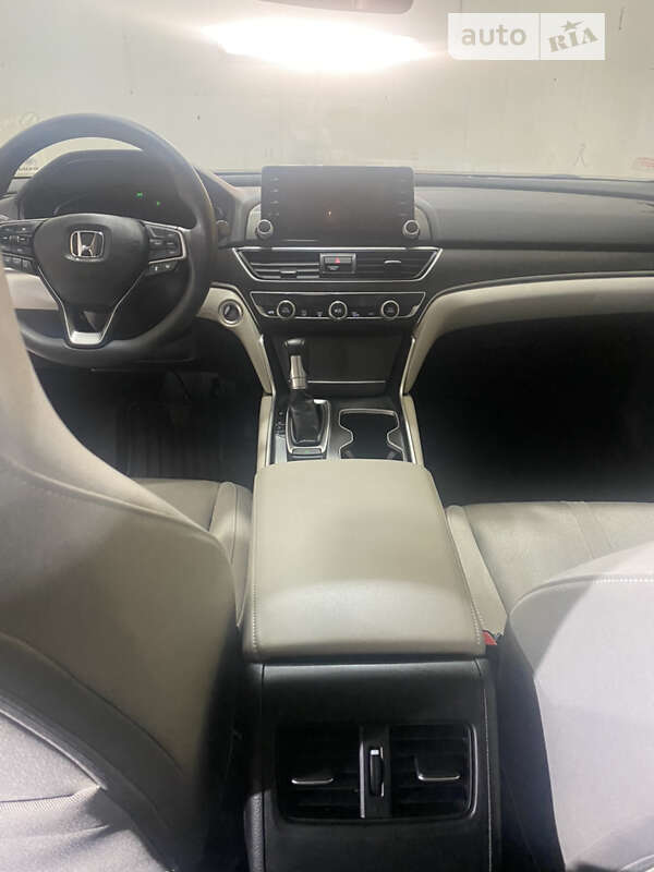 Седан Honda Accord 2019 в Києві