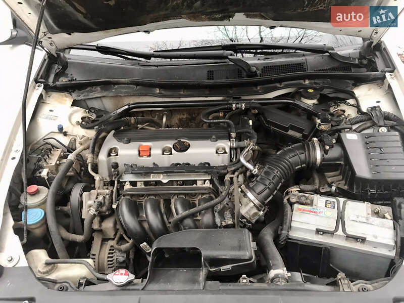 Седан Honda Accord 2010 в Львове