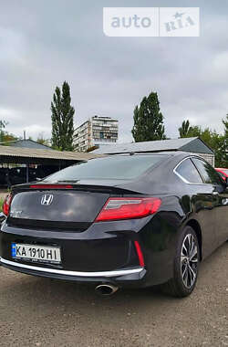 Седан Honda Accord 2015 в 