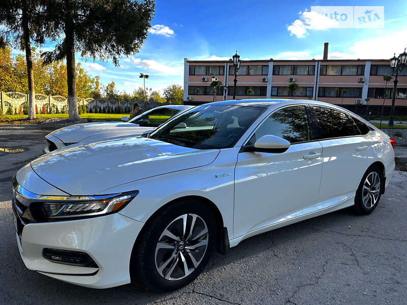 Honda Accord 2018 — цены, фото, комплектации и технические характеристики