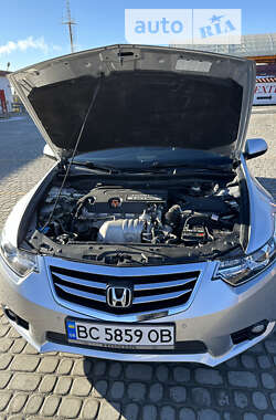 Седан Honda Accord 2014 в Львове