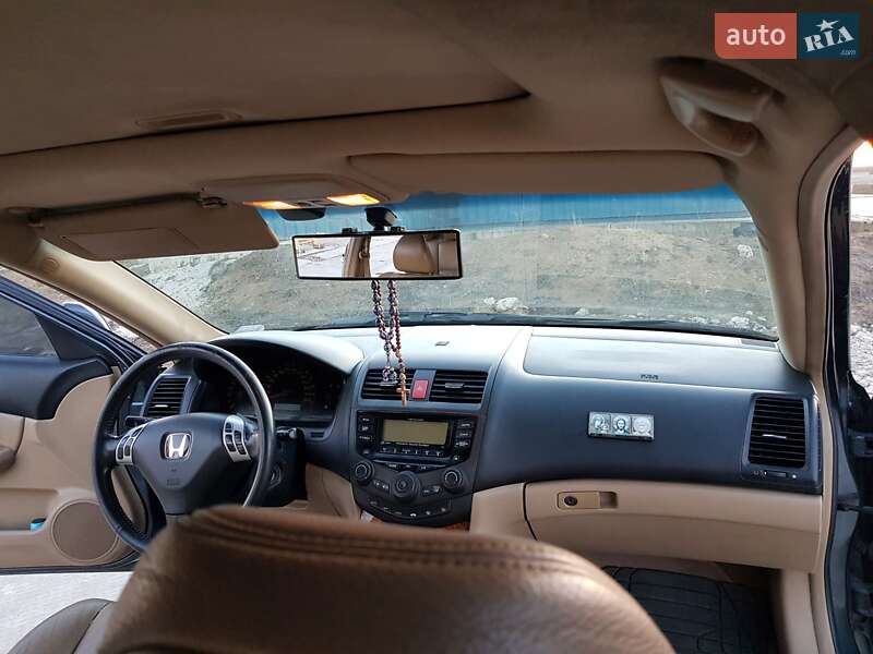 Седан Honda Accord 2004 в Одесі