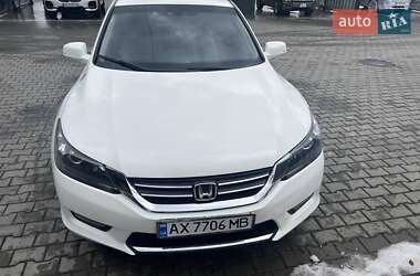 Седан Honda Accord 2014 в Львове