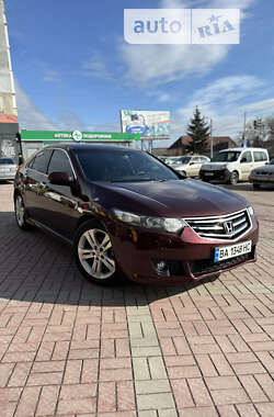 Седан Honda Accord 2010 в Кропивницком