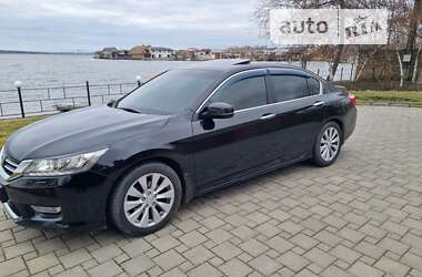 Седан Honda Accord 2013 в Николаеве