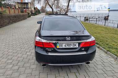 Седан Honda Accord 2013 в Николаеве