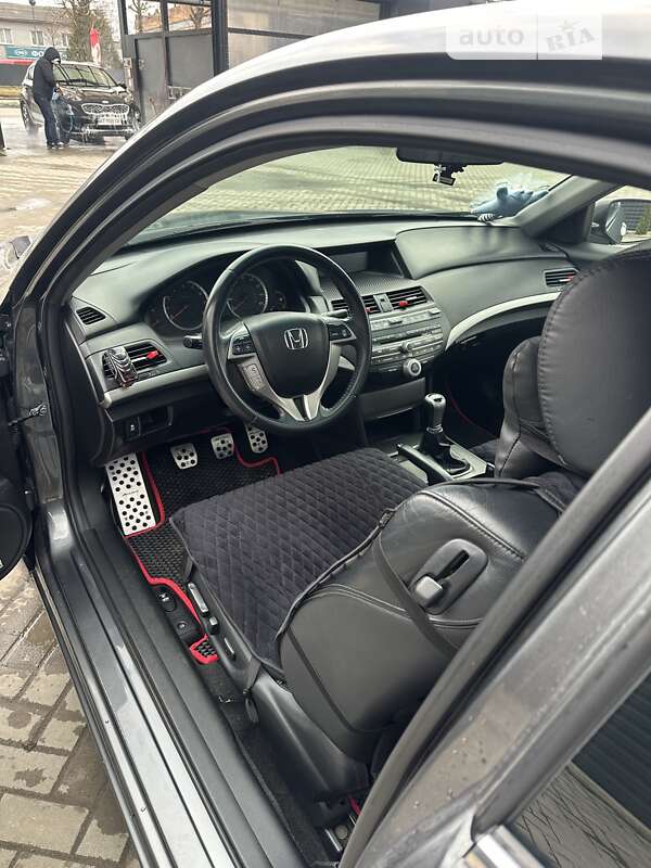 Купе Honda Accord 2012 в Івано-Франківську