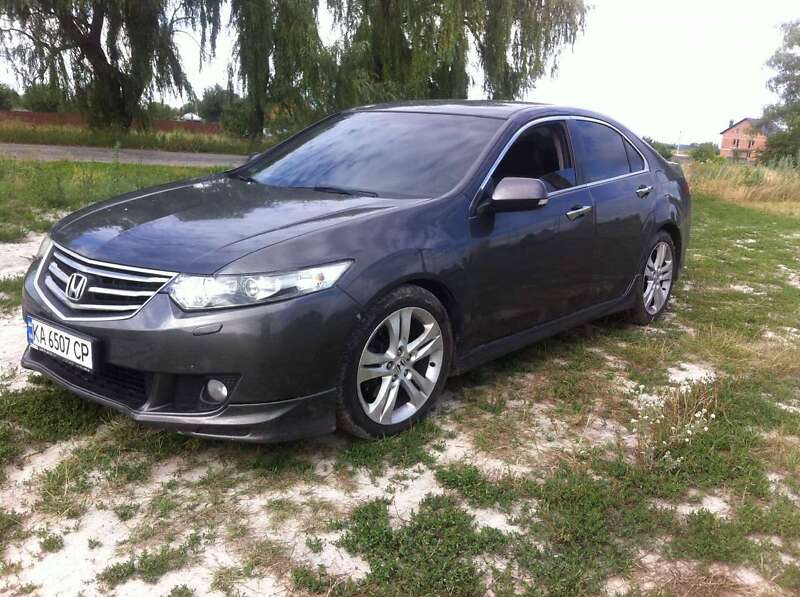 Седан Honda Accord 2010 в Києві