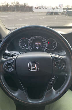 Седан Honda Accord 2013 в Полтаве