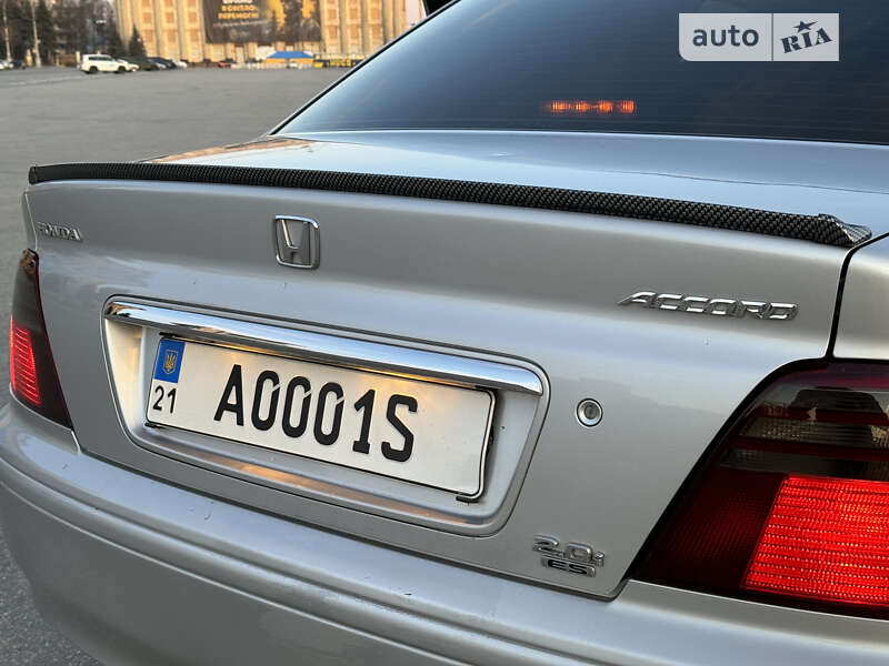 Седан Honda Accord 1998 в Харкові